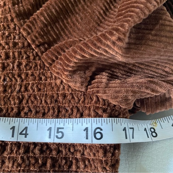 American Eagle women’s crop top brown corduroy Puffy Sleeve NWT size XXL - Picture 11 of 12